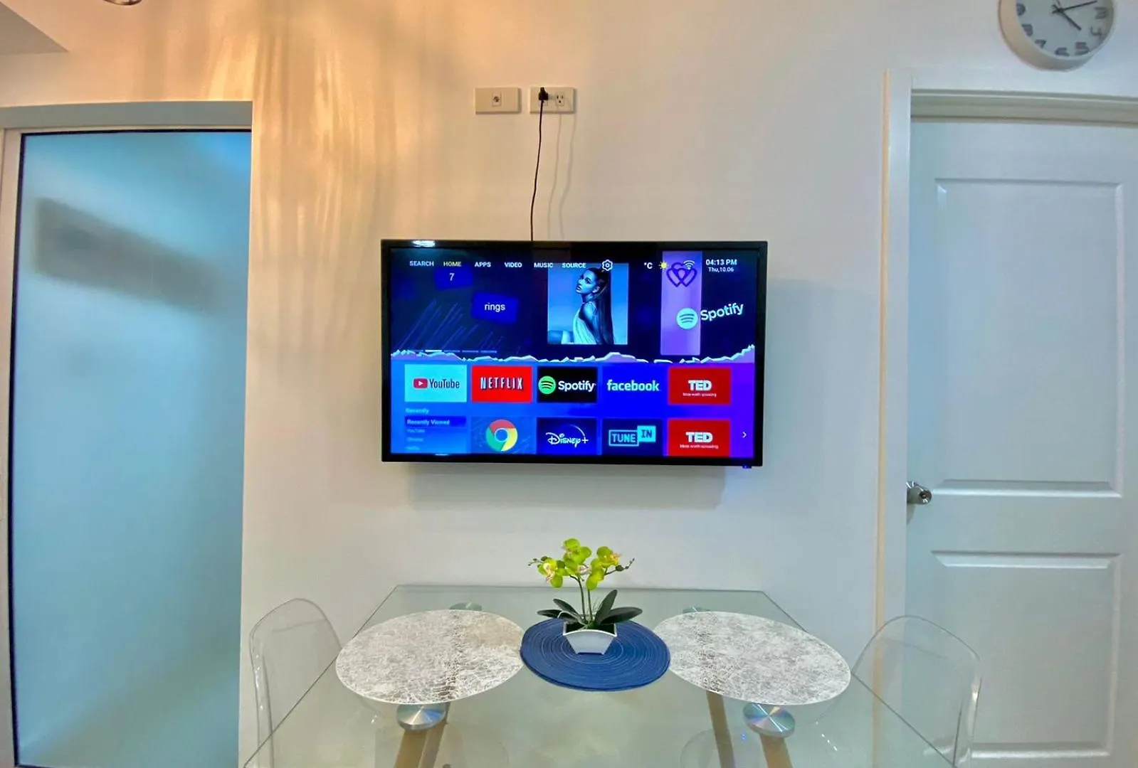 Nordic Inspired Corner Unit In Azure Urban Resort 1700 Residences Paranaque City Philippinen