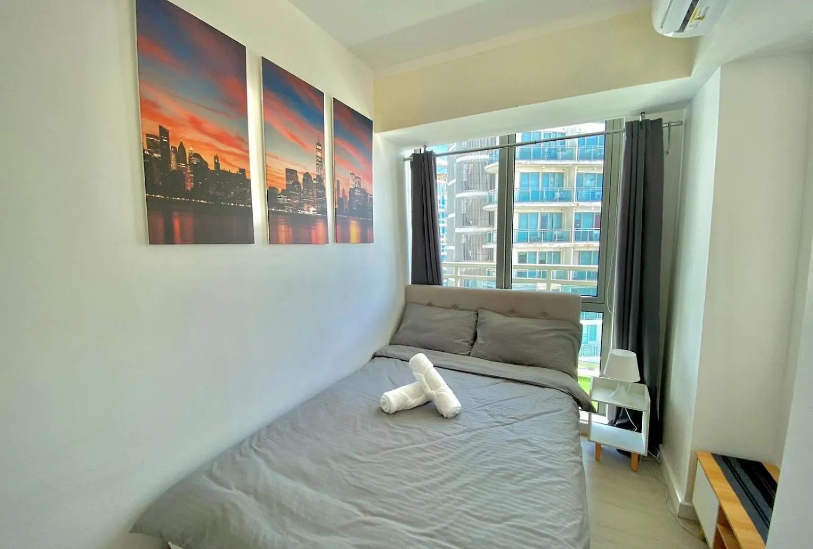 Nordic Inspired Corner Unit In Azure Urban Resort 1700 Residences Paranaque City Hotel